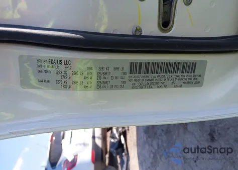 2018 Jeep Cherokee Latitude Plus Fwd из США, поврежденный, VIN 1C4PJLLBXJD537947